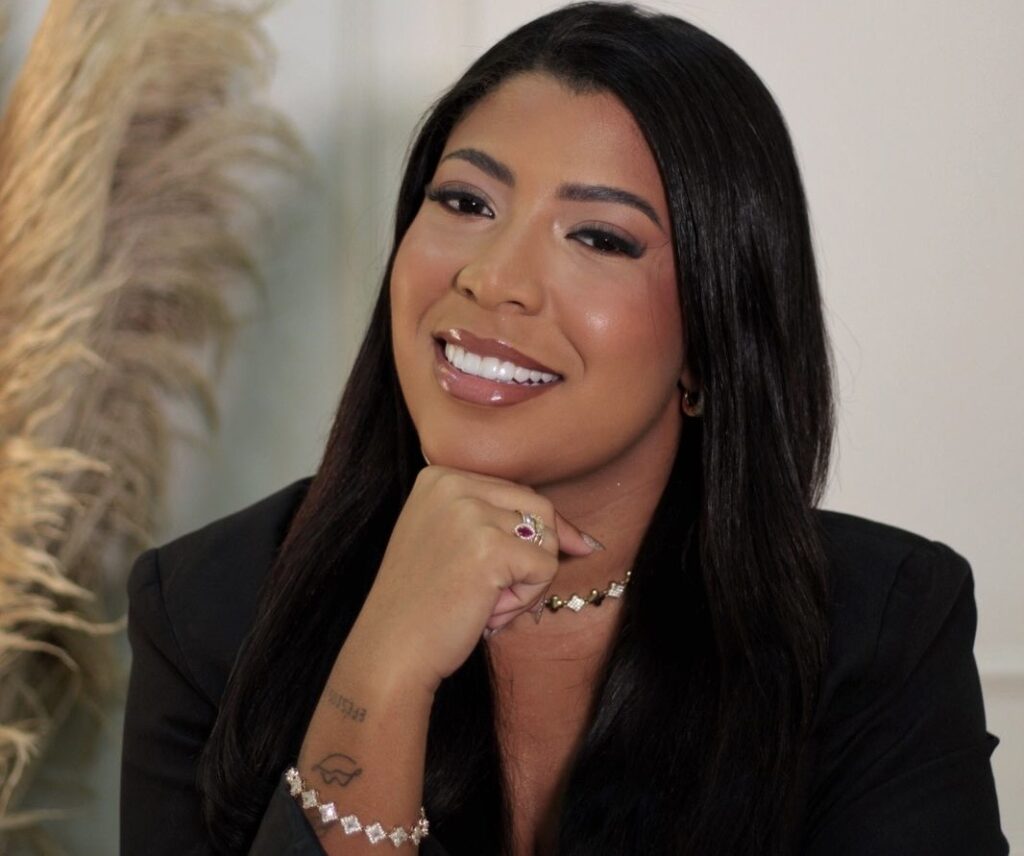 Dra Brenda Soares: A Dentista que Está Devolvendo Histórias Atrás de Cada Sorriso